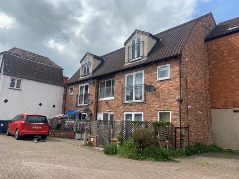 View Full Details for Coach House, Barton Street, Tewkesbury , GL20 5PR