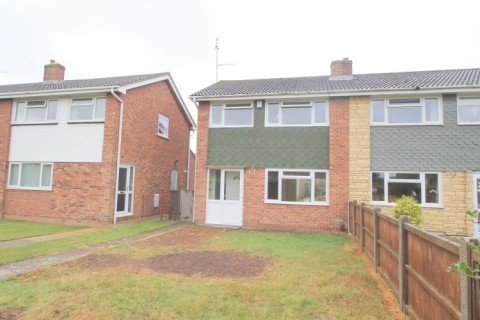 View Full Details for 119 Stonechat Avenue, Abbeydale, Gloucester, Gloucestershire, GL4 4XG, UK