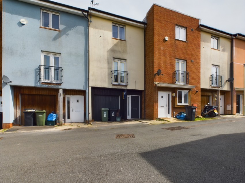 Images for 27 Awebridge Way, Abbeydale, Gloucester, GL4 4FQ