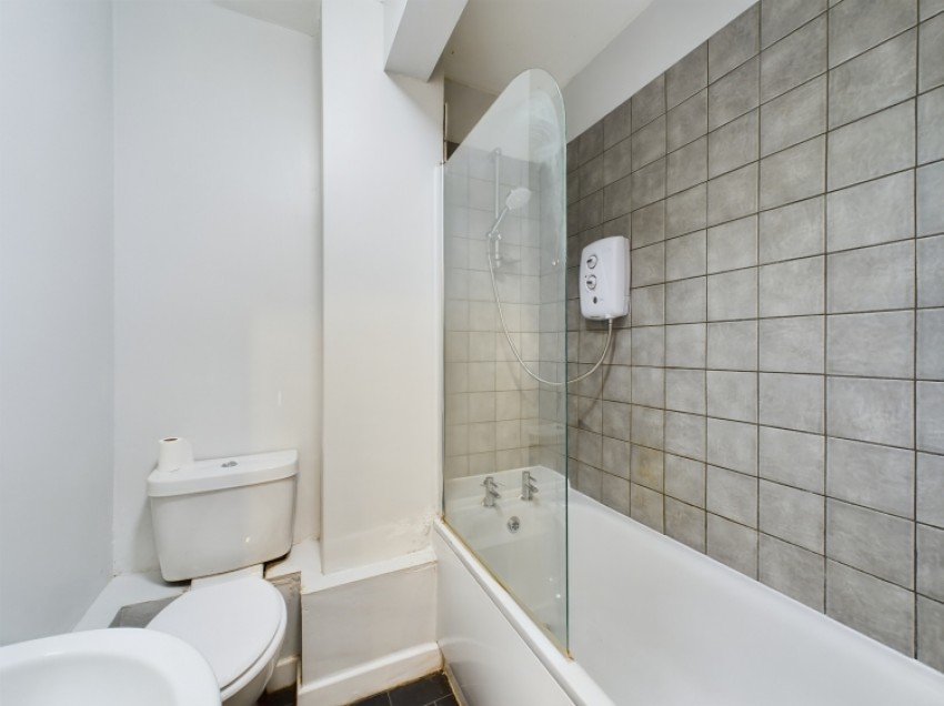 Images for 40 Trier Way, Gloucester GL1 1LG