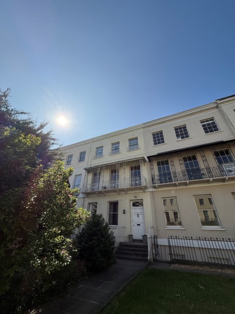 View Full Details for 10 Evesham Road, Pittville, Cheltenham, Glos, GL52 2AB, UK