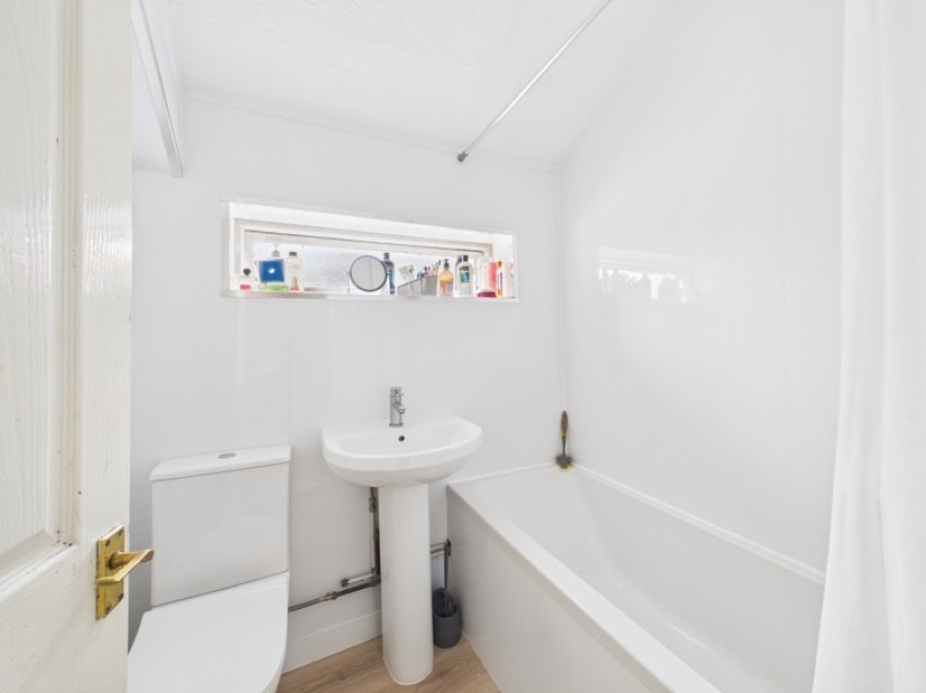Images for Highworth Road, Gloucester GL1