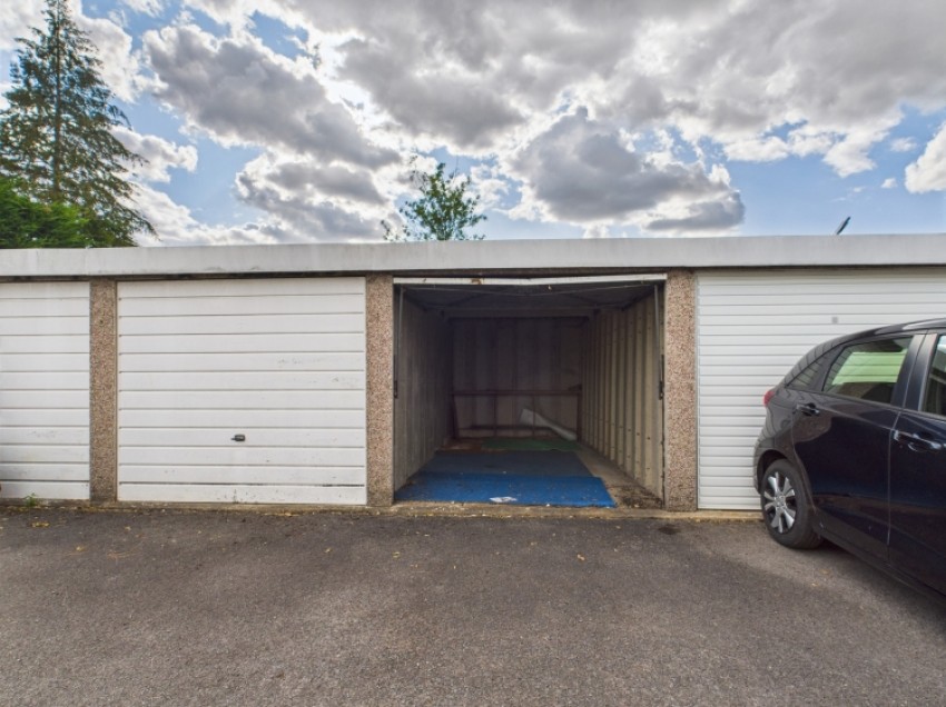 Images for Codenham Lodge, Cheltenham GL51 3AB