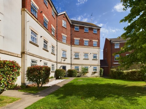 View Full Details for 34 Watermint Drive, Tuffley, Gloucester, Gloucestershire, GL4 0SY, UK