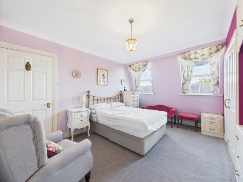 Images for 10 Queens Parade, Cheltenham GL50