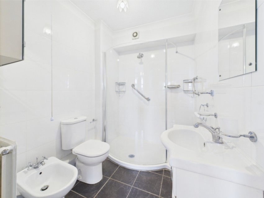 Images for 10 Queens Parade, Cheltenham GL50