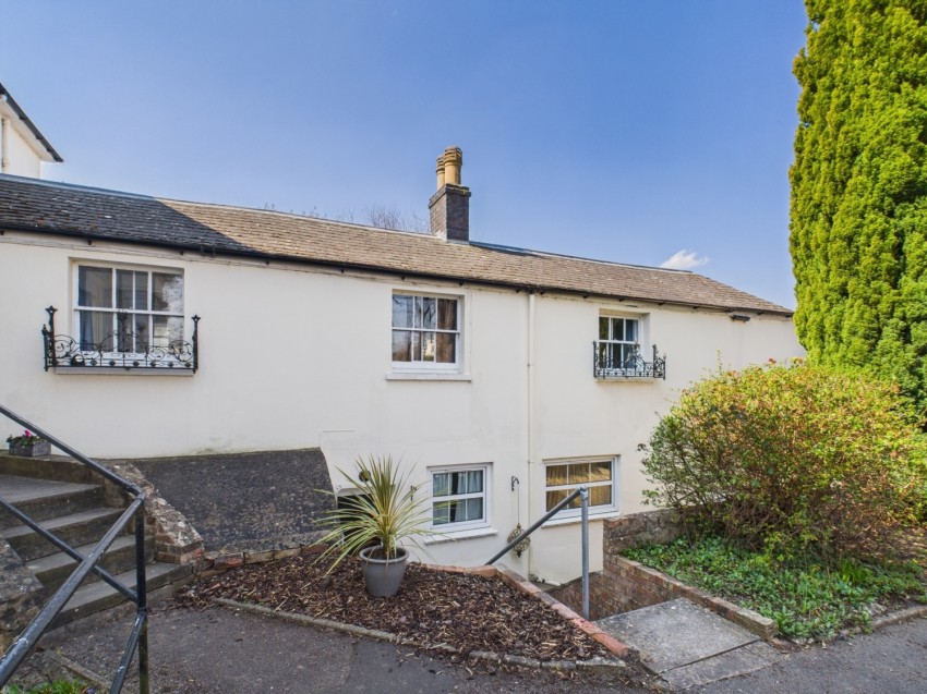 Images for Charlton Lawn Cudnall Street