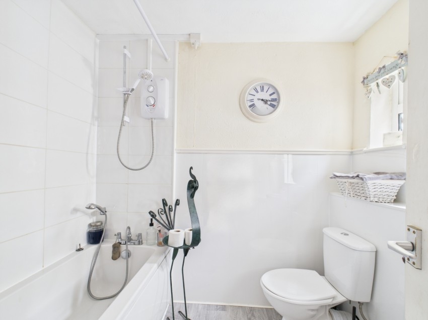 Images for Charlton Lawn Cudnall Street