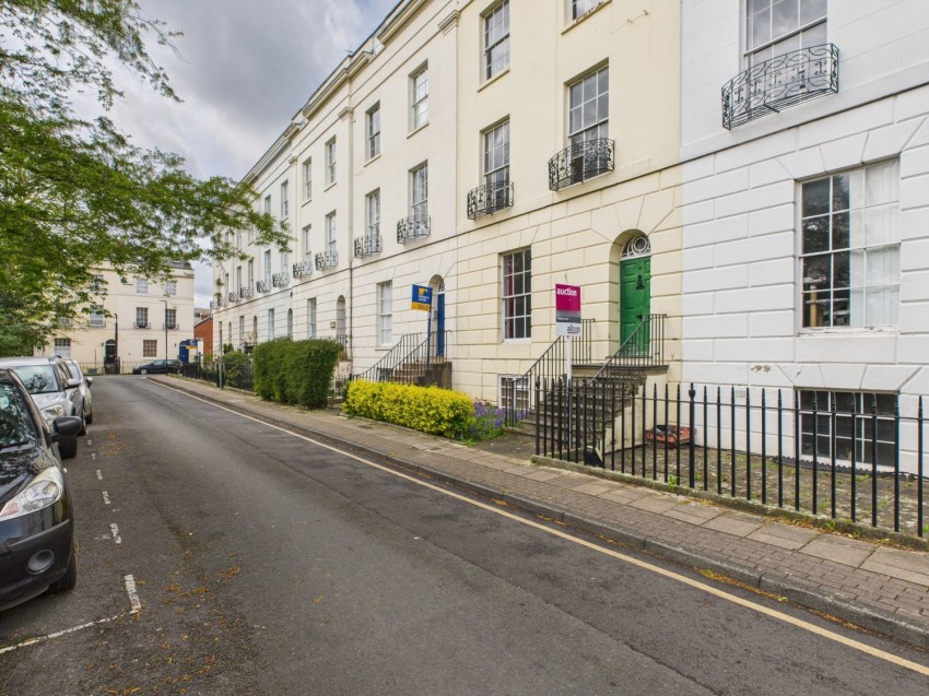 Images for 13 Brunswick Square, Gloucester, Gloucestershire, GL1