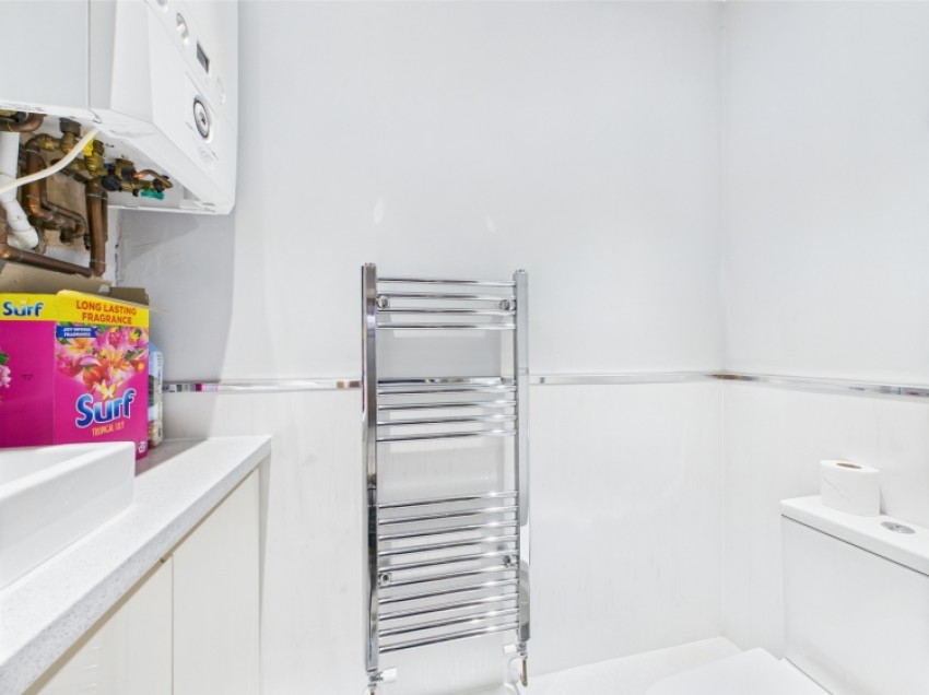 Images for 19 St. Johns Lane, Gloucester GL1