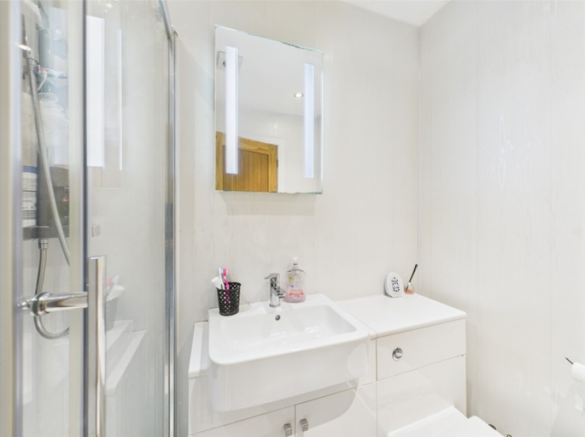 Images for 19 St. Johns Lane, Gloucester GL1 2AT