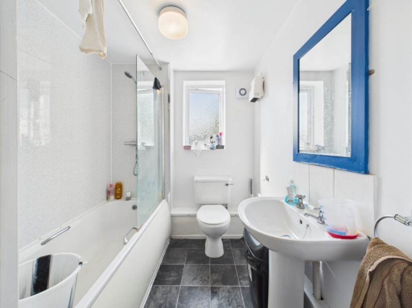 Images for Lloyd Close, Cheltenham GL51 7SZ