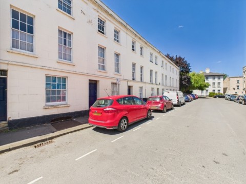 View Full Details for 5 Oxford Street, Gloucester, Gloucestershire, GL1 3EG, UK