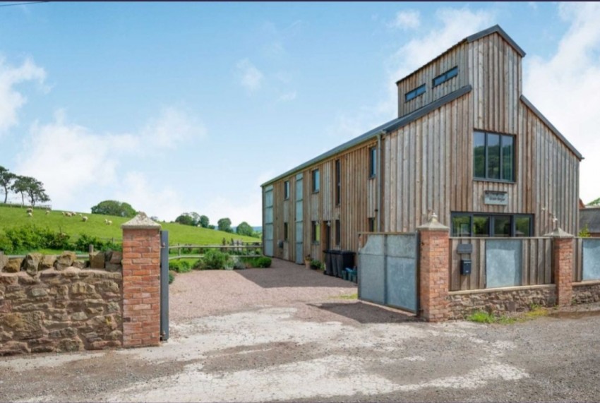Images for Huntley Estate Woodend Farm, Broom Hill, Huntley