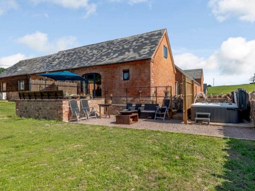 Images for Huntley Estate Woodend Farm, Broom Hill, Huntley