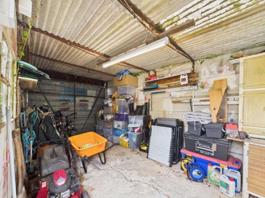 Images for Grange Road, Billericay CM11