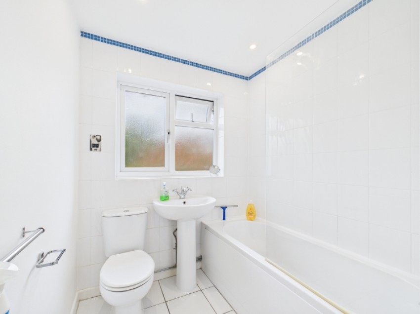 Images for Eastholm Lawns Parton Road, Gloucester GL3