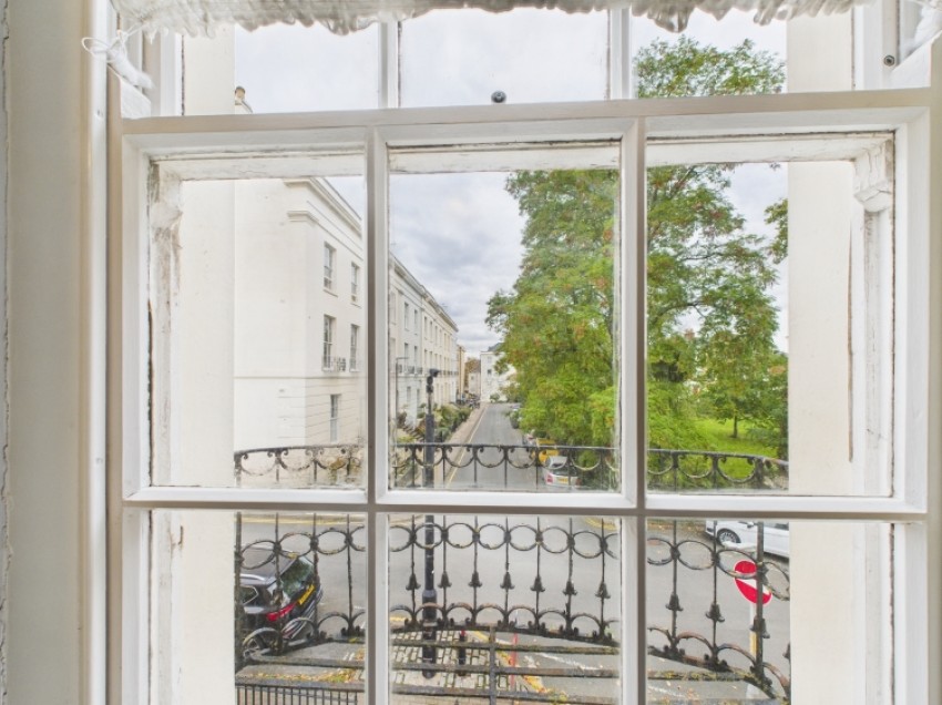 Images for 21 Brunswick Square, Gloucester GL1