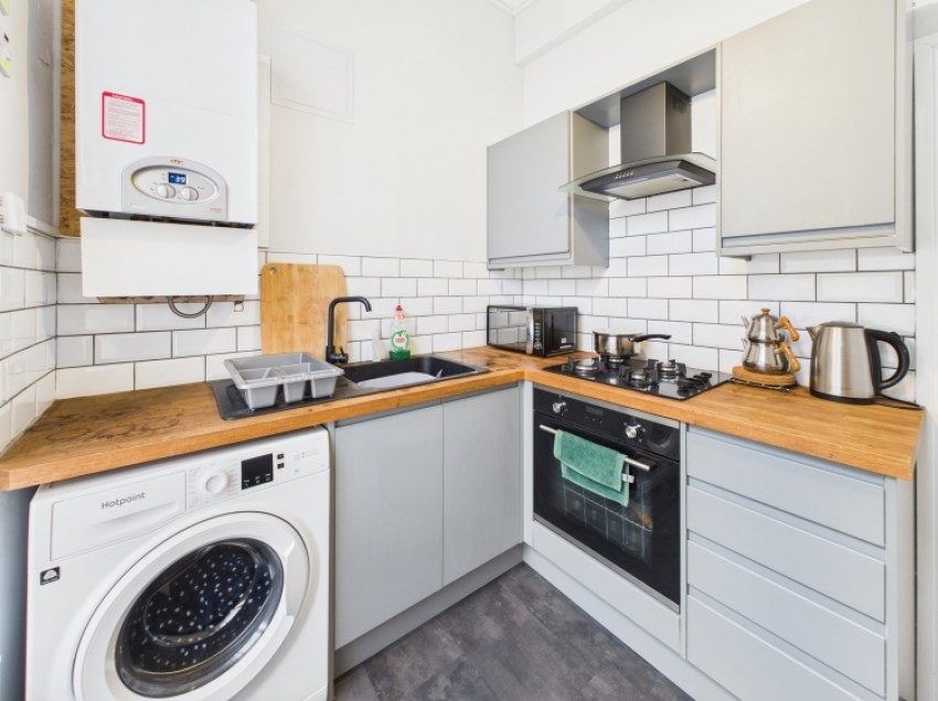 Images for 21 Brunswick Square, Gloucester GL1