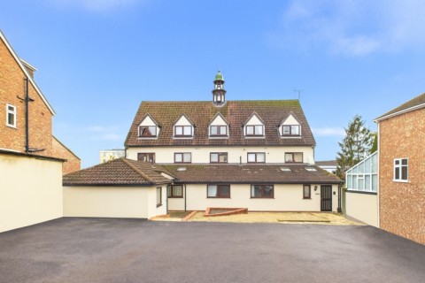 View Full Details for Flat 4 Albany Park, 20 Albany Road, Cheltenham, Gloucestershire, GL50 2UL, UK