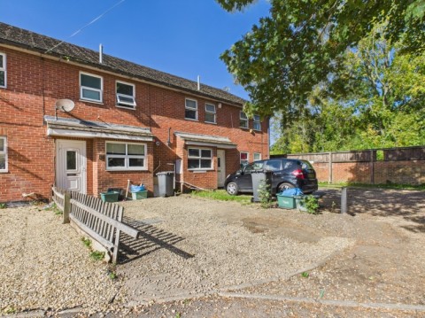 View Full Details for 37 Weston Road, Gloucester, Gloucestershire, GL1 5AU, UK