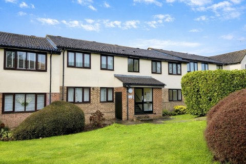 View Full Details for Flat 7 Fletcher Court, Salesbury Drive, Billericay, Essex, CM11 2JW, UK