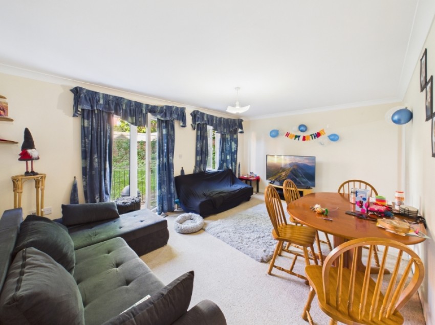 Images for 8 Great Western Road, Gloucester GL1