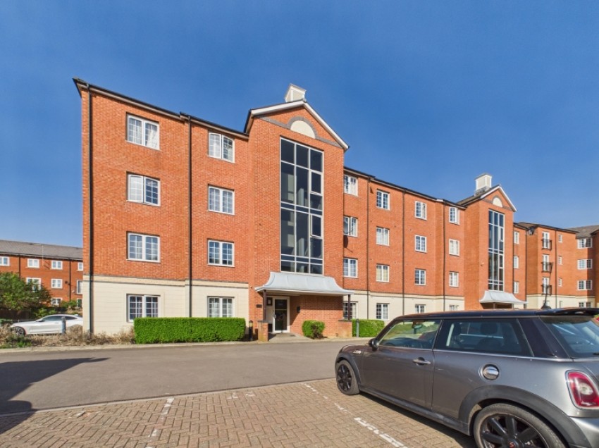 Images for 8 Great Western Road, Gloucester GL1