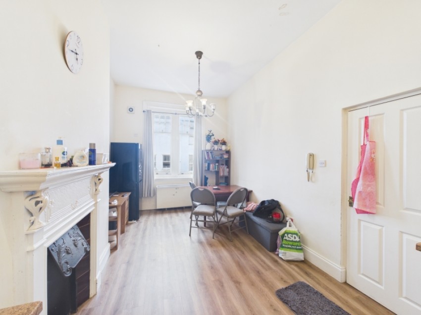 Images for Suffolk House, 82 Eastgate Street, Gloucester GL1